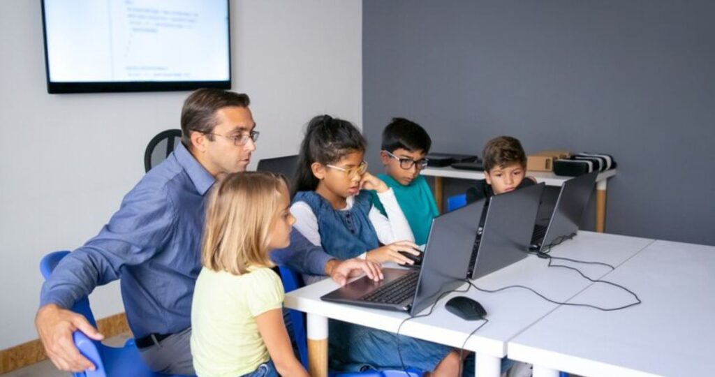 Exploring Classroom 15X: A Hub of Innovation and Learning